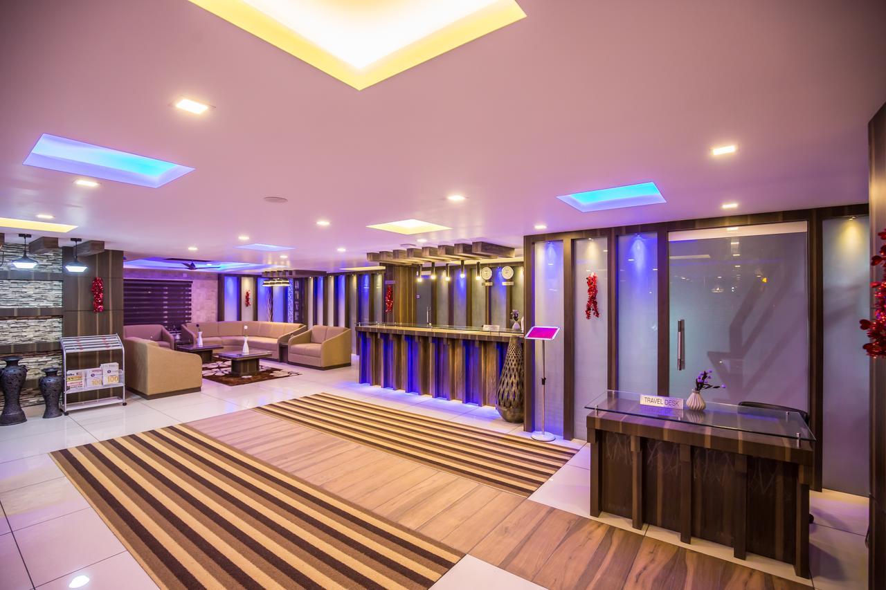 South Gate Residency Hotel Kochi Екстериор снимка